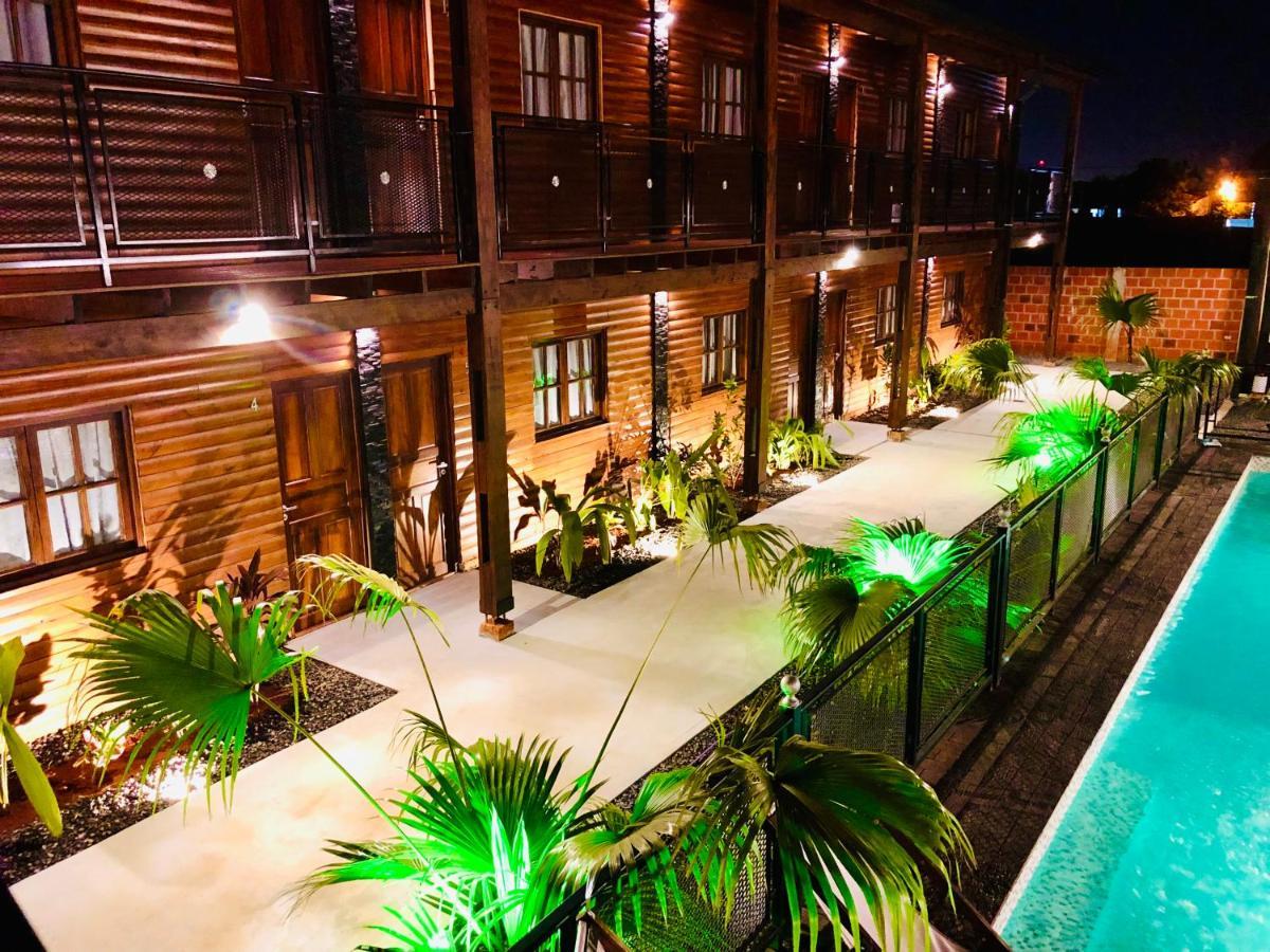 Hotel Alma Pura Puerto Iguazú Exterior foto